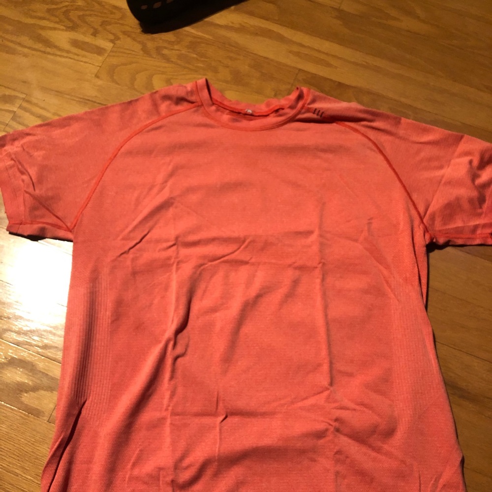 Lululemon Metal Vent Tech Shirt